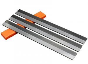 С твердосплавной напайкой (HW).